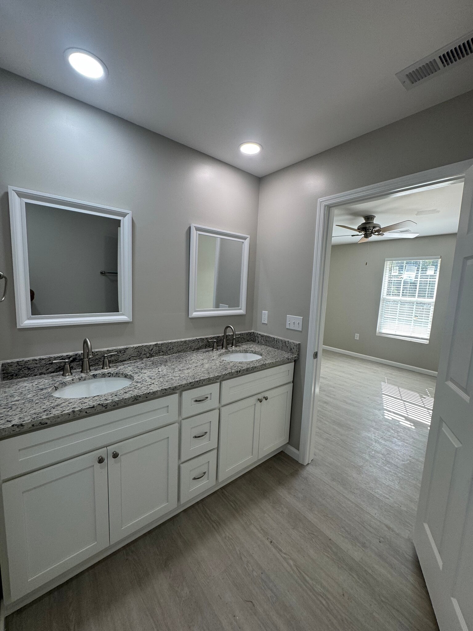 Building Photo - 376 Silver Run Rd