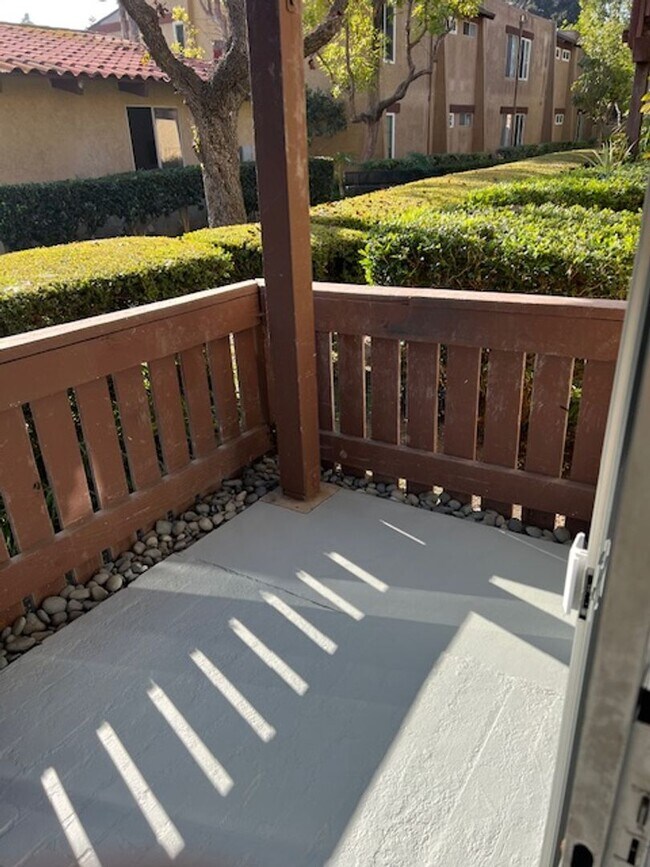 Building Photo - 1000 W MacArthur Blvd