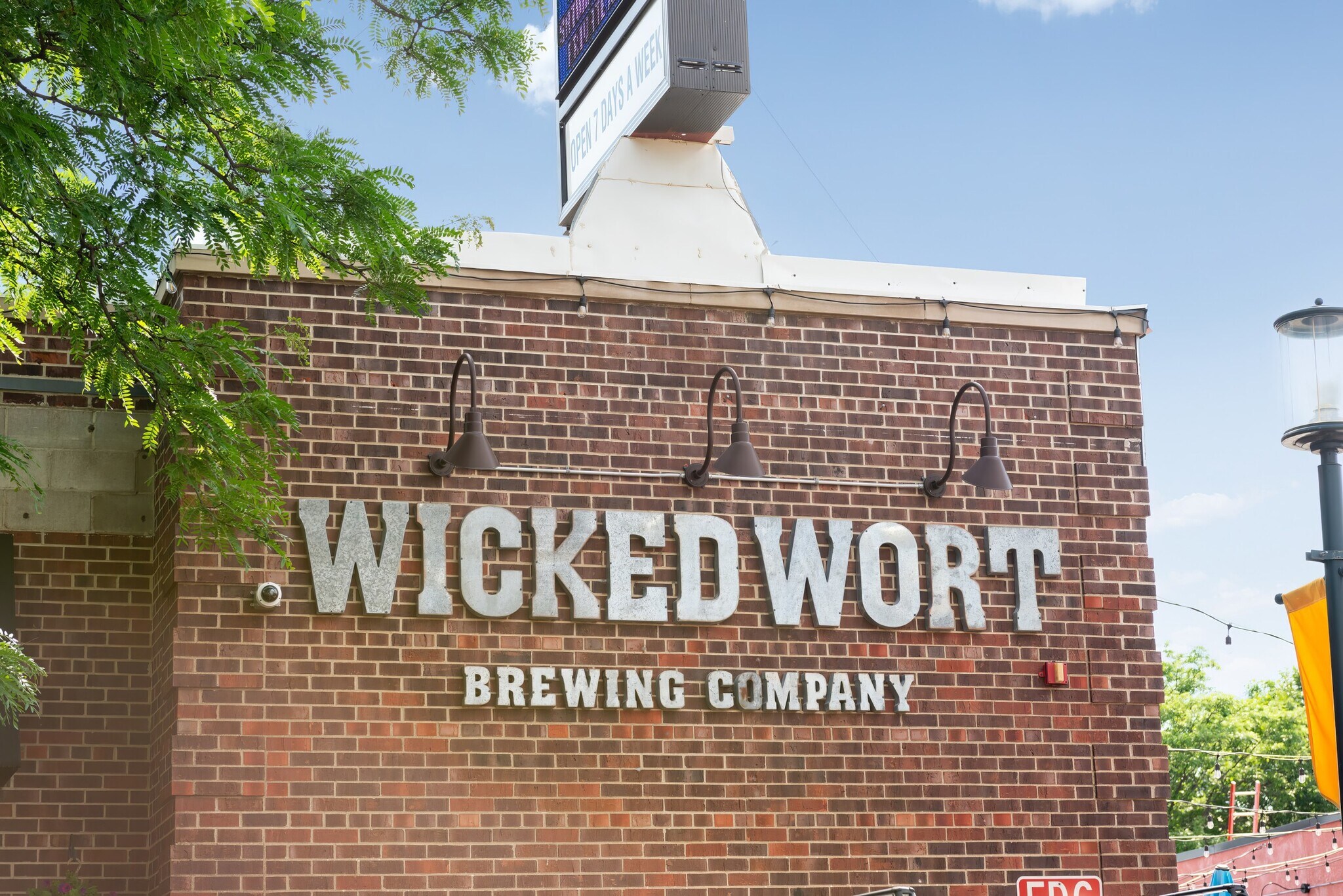 Building Photo - 3744 Perry Ave N