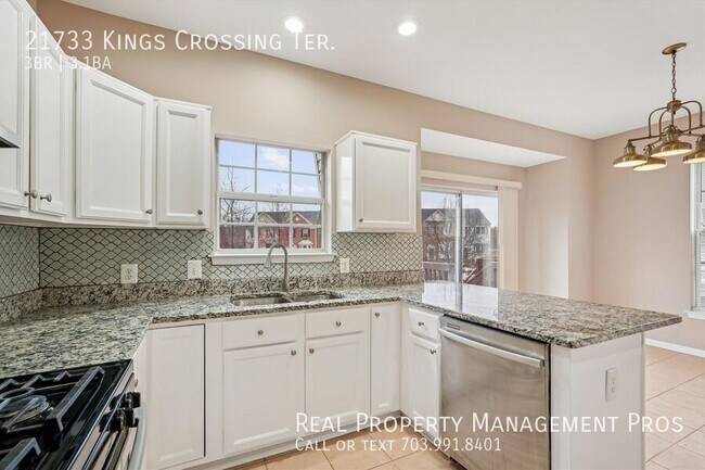 Building Photo - 21733 Kings Crossing Terrace