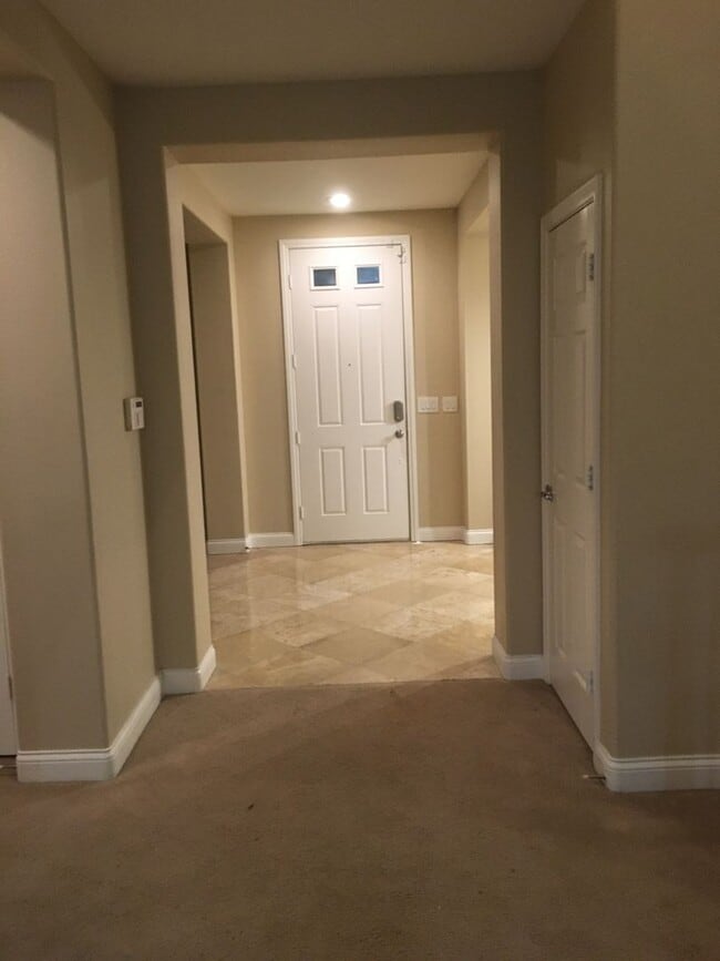 Building Photo - 5 BD 4 BTH Two Story Home Available in Aliante