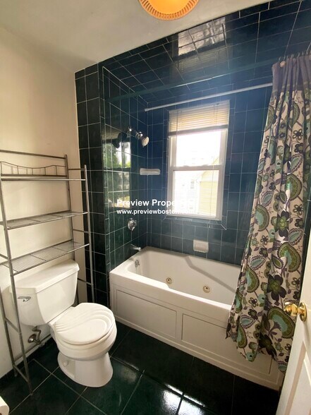 Building Photo - 44 Champney St