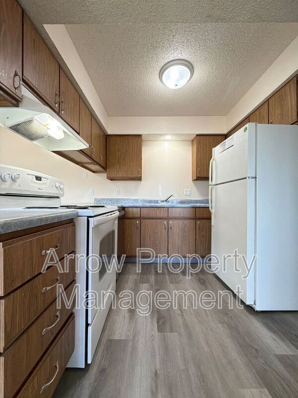 Building Photo - 539 N 24th St