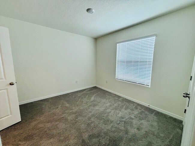 Building Photo - 299 Mangrove Shade Cir