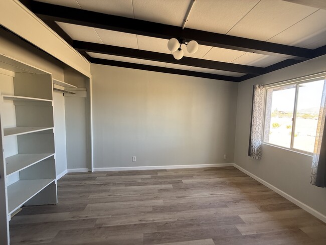 Building Photo - 61576 Aberdeen Dr