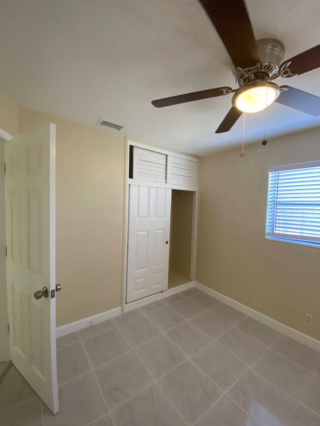 Building Photo - Beautiful 3-bedroom home located in Delray...