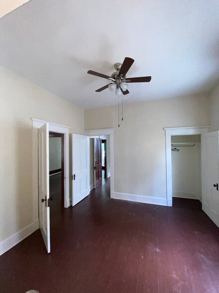 Building Photo - 129 Hill Bend Pl