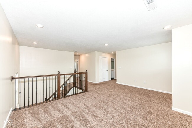 Building Photo - 5825 Sheffield Ln