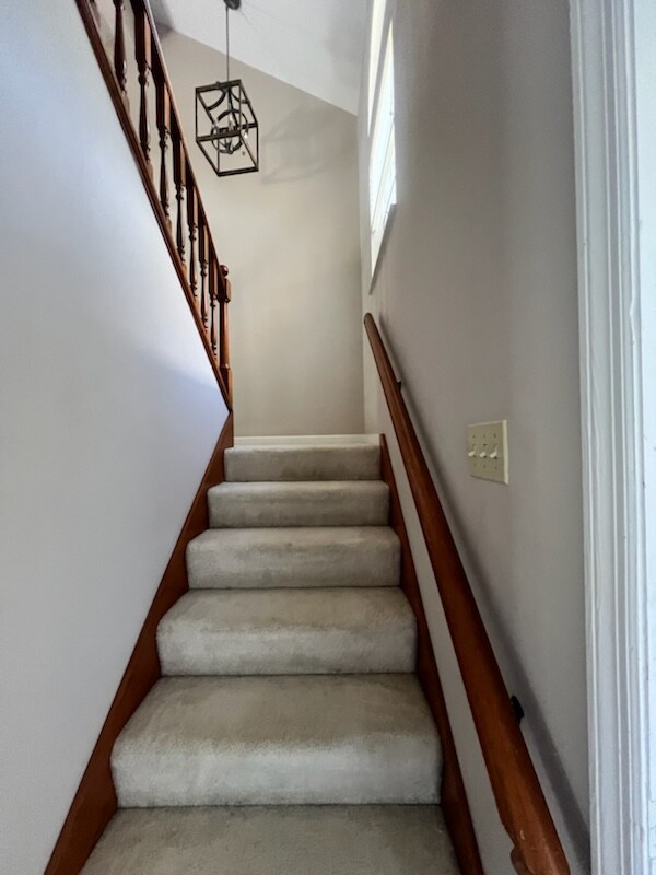 Building Photo - 634 Sandy Summit Dr