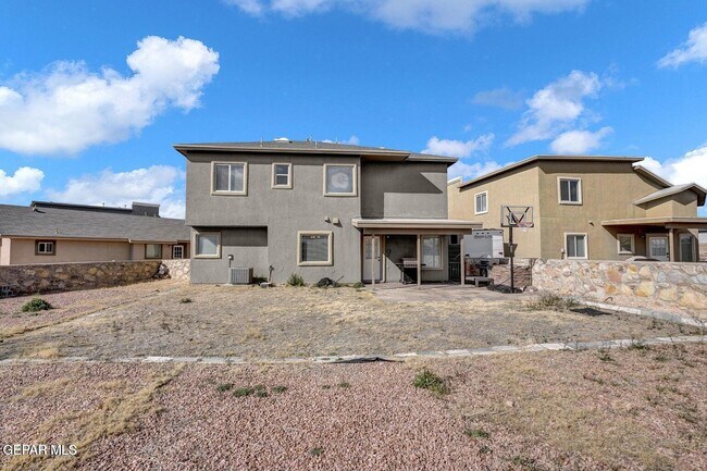 Building Photo - 12776 Raul Mendiola Ln