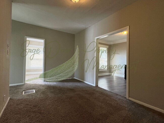 Building Photo - 102 Kansas City Ave S