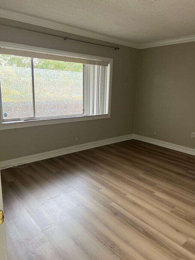 Building Photo - 2700 Casita Way