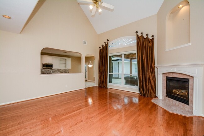 Building Photo - 22303 Bridgehaven Dr