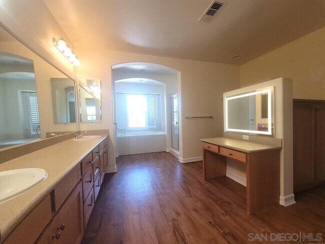 Building Photo - 11633 Winding Ridge Dr