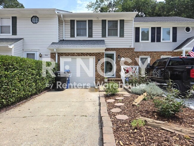 Building Photo - 914 Wildwood Square Ct