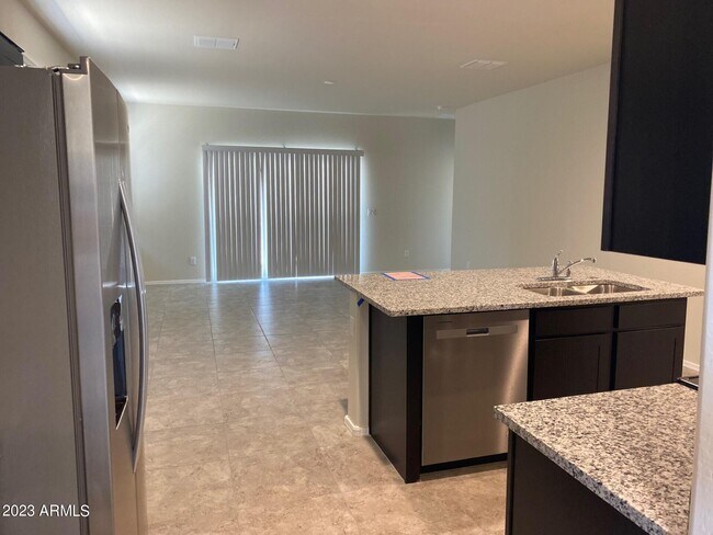 Building Photo - 1070 W Falls Canyon Dr