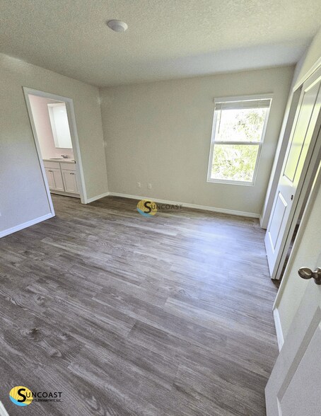 Building Photo - 13 Slumber Path