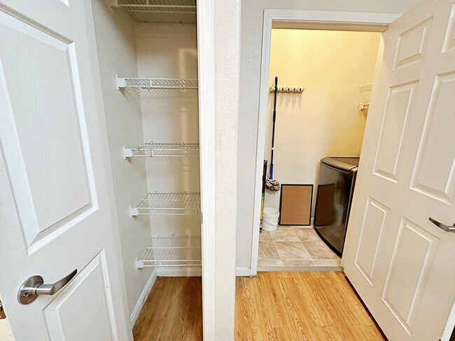 Building Photo - 3 BEDROOM CONDO IN  GUARD GATED COMMUNITY