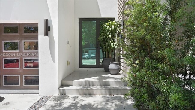 Building Photo - 1371 SW 22nd Terrace