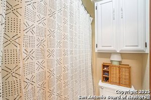 Building Photo - 13823 Brays Forest