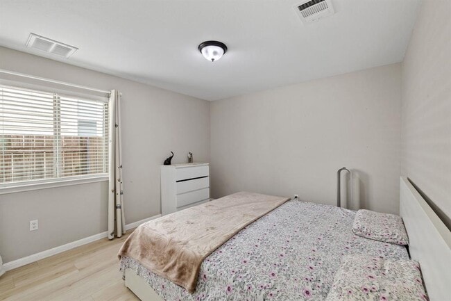Building Photo - 117 Fosini Cove