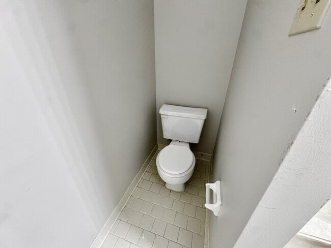 Building Photo - 7359 Peppermill Ln