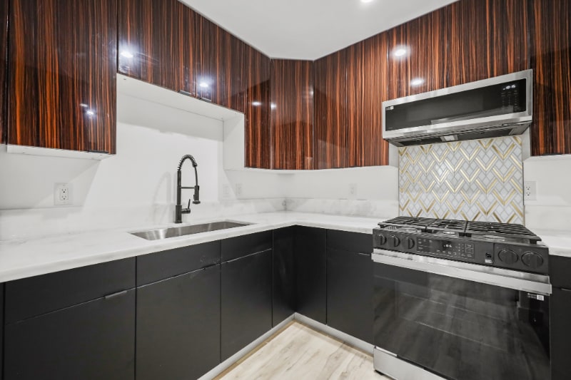 Building Photo - 111 Normandie Ave