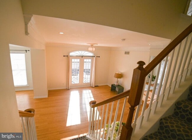 Building Photo - 1910 Cavalier Ln