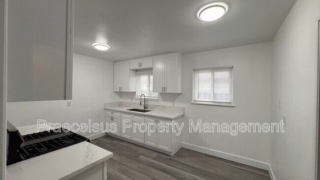 Building Photo - 8235 Alton Dr