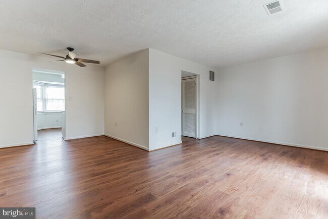 Building Photo - 10177 Irongate Way