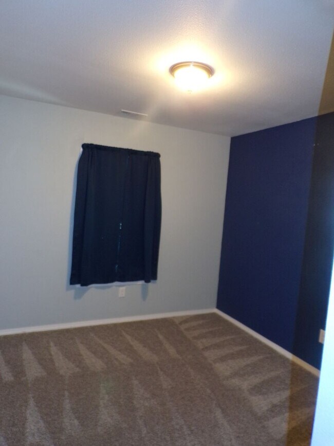 Building Photo - 2812 Athens Ct