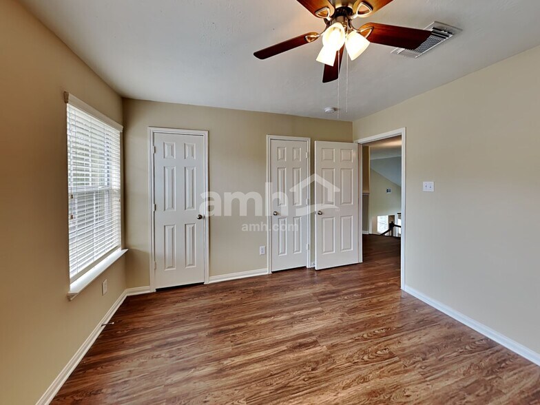 Building Photo - 4919 Chase Wick Dr