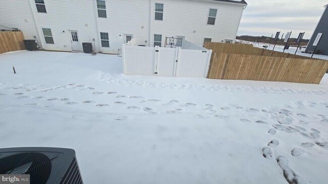 Building Photo - 14 Snowdrop Ct