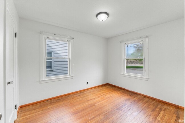Building Photo - 470 Charlotte Ave