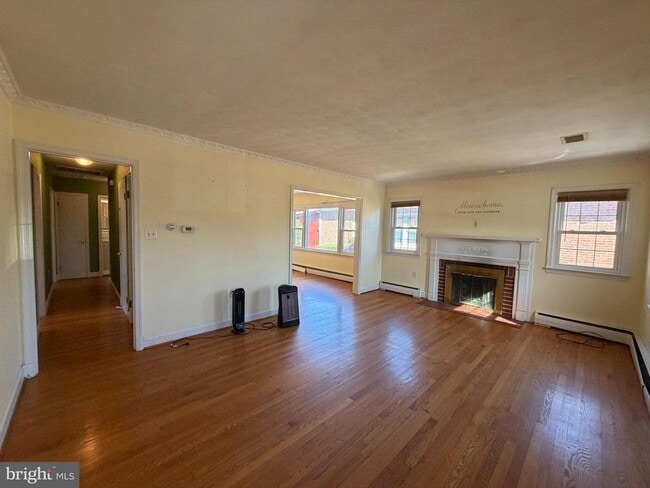 Building Photo - 540 Bellview Ave