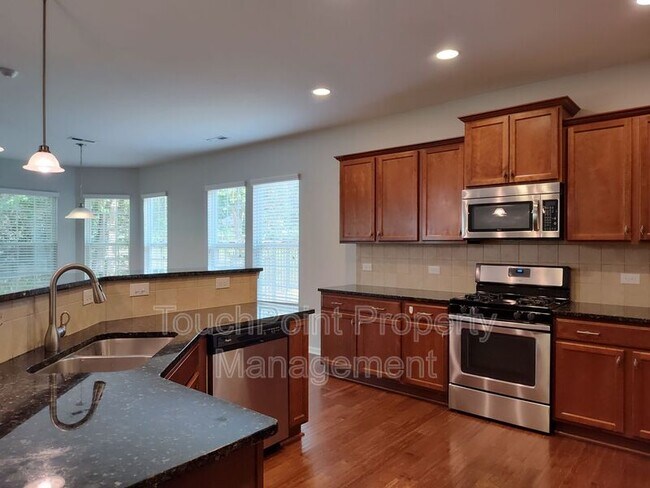 Building Photo - 8611 Burnside Ln