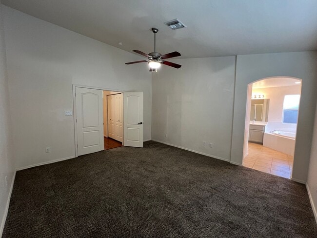 Building Photo - 4 BEDROOM IN BARKLEY RANCH!