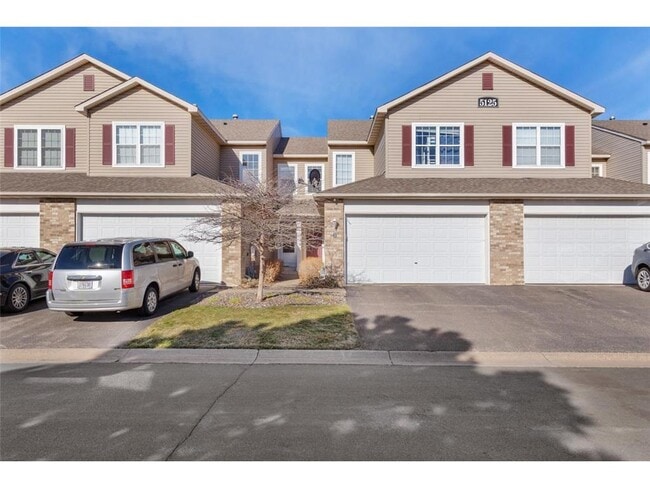 Building Photo - 5125 Holly Ln N