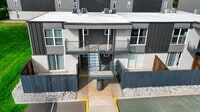 Building Photo - Lakeside Villas