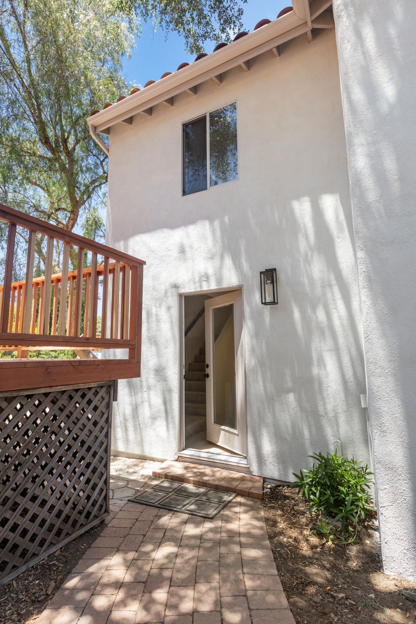 Guest House and Garage Entry - 11491 Sunshine Ter