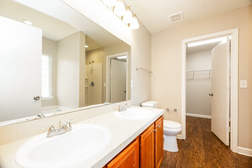 Building Photo - 12616 Pine Marsh Way