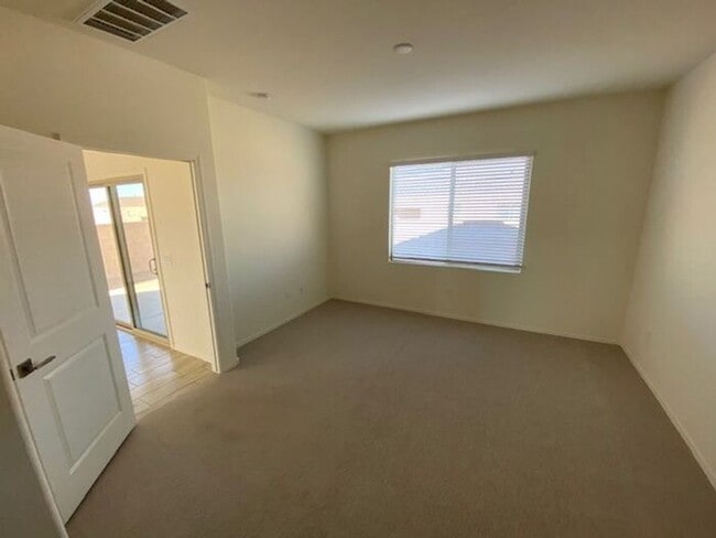 Building Photo - 14243 E Yellow Sage Ln