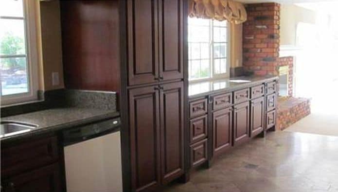 Building Photo - 2015 Hidden Crest Dr