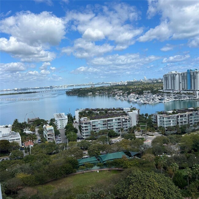 Building Photo - 9 Island Ave