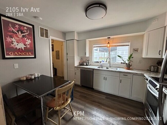 Building Photo - 2105 Ivy Ave