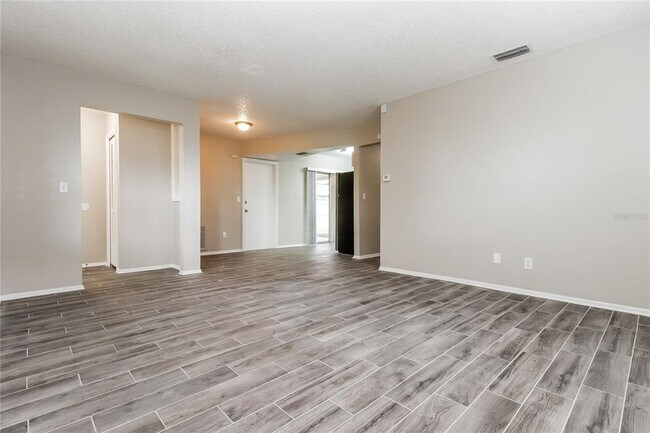 Building Photo - 12281 Eldon Dr