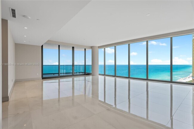 Building Photo - 17901 Collins Ave