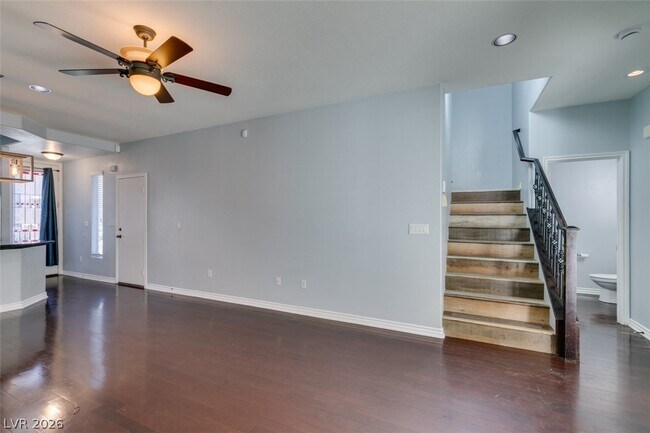 Building Photo - 8233 Shaded Arbors St