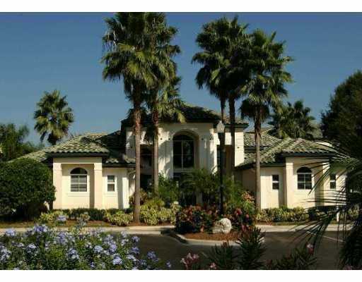 Building Photo - RIVERVIEW: 2 bed/1 bath, 3rd floor Condo