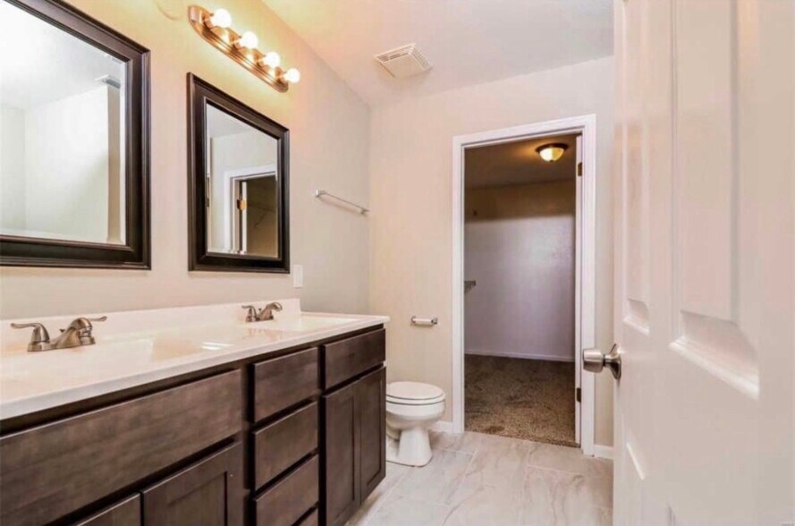 Building Photo - 141 Liberty Torch Ct